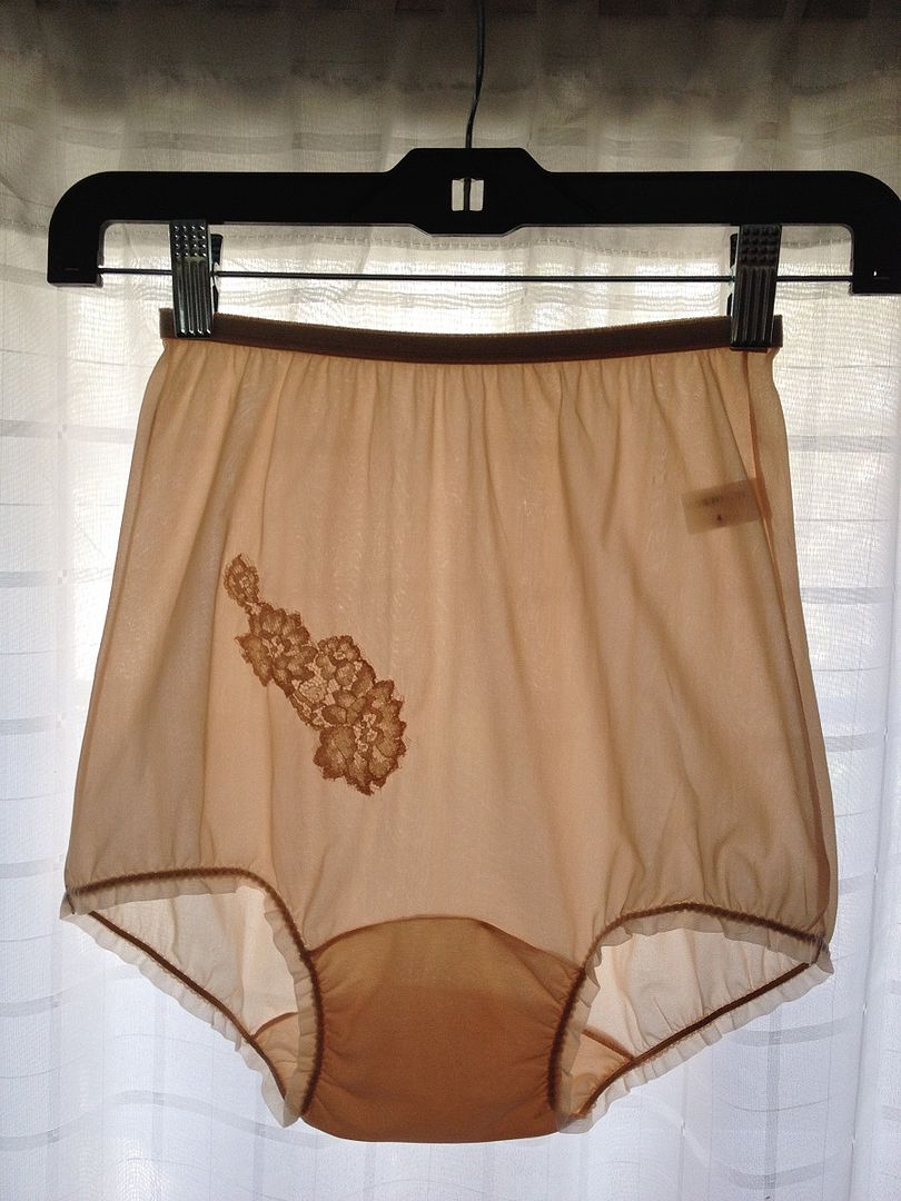 1950s Kayser Nude Nylon And Lace Granny Panties~pillow Tab~sissy~briefs~size 4 Ebay